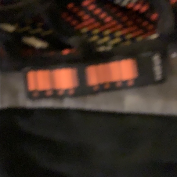 Clothes - Picture 2 of 3